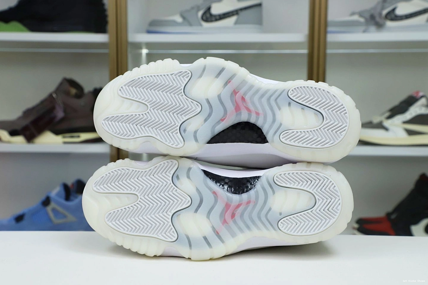 1st Kicks JORDAN AIR TINT 2014 PLATINUM Kimikick 11 XI RETRO AllSeason 1117